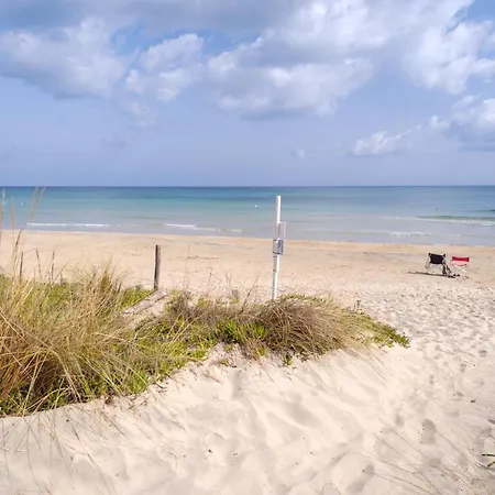 Rita A 200m Dal Mare * I Bacini